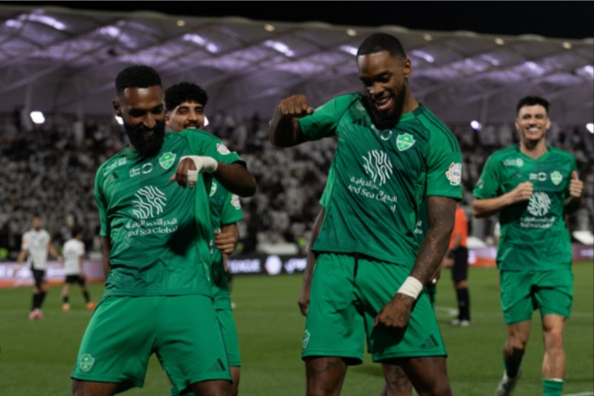 Ricardo Matheus Scores Against Former Club Al Ahli, Then Al Sanbi Is Sent Off